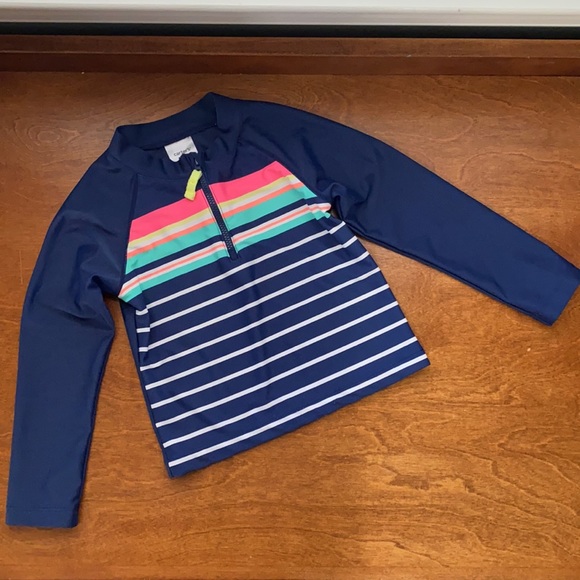 Girls’ 4T Swim Bundle of 2 Rash Guard Shirts and 1 short - Picture 2 of 11